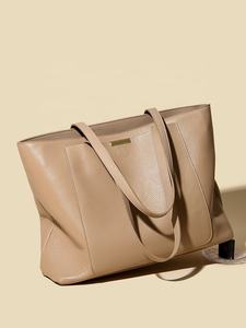 Оптовая продажа: Новинка 2026 года – Модная женская сумка ручной работы большой вместимости, многофункциональная люксовая сумка из высококачественной крокодиловой кожи - Product Image 2