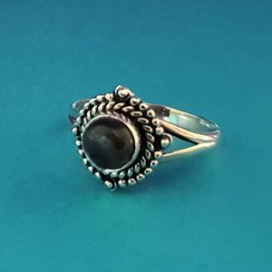 Anillo de Boda de Plata de Ley 925 con Piedra Preciosa de Labradorita Natural de Corte Ovalado, Regalo de Alta Calidad para Ella - Product Image 3