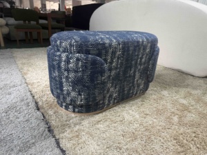 Banco Otomano Moderno e Leve em Tecido Boucle Conversível, Design Personalizável para Quarto, Entrada e Apartamento - Product Image 3