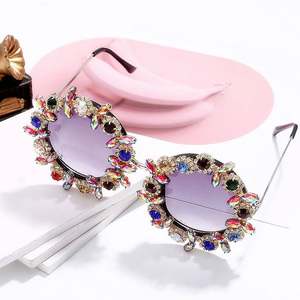 Gafas de Sol Redondas de Metal Pequeñas para Mujer con Logotipo Personalizado, Gafas de Sol de Lujo con Protección UV400 y Pedrería, Gran Venta - Product Image 1