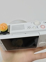 Appareil photo de vlogging portable léger Sony ZV-1 II d'occasion en bon état, 20,1 MP, 4K UHD