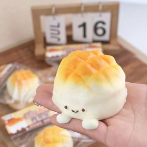 Divertido Juguete Antiestrés con Forma de Pan para Niños y Adultos, Juguete Sensorial para Aliviar el Estrés, para Niños de 5 a 7 Años - Product Image 6