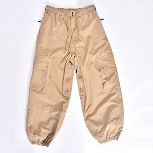 Pantalon de neige baggy cargo imperméable beige personnalisé avec braguette devant cordon de serrage à la taille et poignets élastiques pour style streetwear - Product Image 1