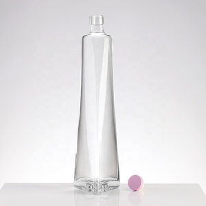 Đáng tin cậy nhà sản xuất <span class=keywords><strong>750ml</strong></span> tam giác hình tinh thần chai rượu chai tam giác hình dạng Whisky chai - Product Image 2