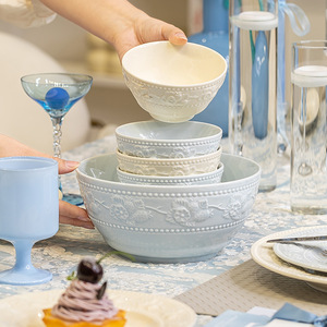 Juego de Platos Desechables de Porcelana Clásica con Relieve Estilo Francés, de Alta Calidad y Valor, Vajilla Linda para Niñas para Fiestas - Product Image 4