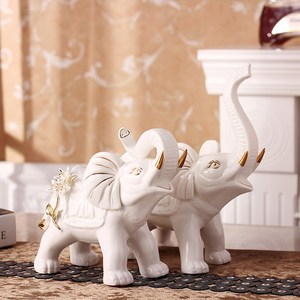 Elefante in Ceramica Decorativo e Luminoso, Articolo d'Arredo Creativo per Soggiorno, Decorazione Portafortuna per la Casa - Product Image 3