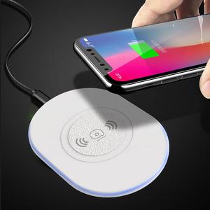 Cargador inalámbrico portátil universal para iphone, samsung y airpod, alta calidad, mini ABS, 5W, <span class=keywords><strong>precio</strong></span> <span class=keywords><strong>barato</strong></span> - Product Image 1