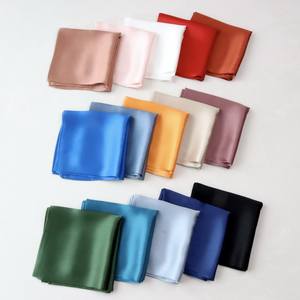 कस्टम लोगो 70 सेमी वर्ग ठोस रंग रेशम स्कार्फ लक्जरी ब्लॉक रंग 100% शहतूत रेशम ग्रीष्मकालीन बन्ना स्कार्फ - Product Image 3