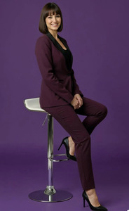 Elegante Traje de Tuxedo Formal para Mujer, Conjunto de Tres Piezas con Blazer, Pantalones y Chaleco a Juego, Atuendo Elegante para Oficina, Fiesta o Evento Nocturno - Product Image 2