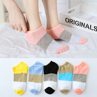 Chaussettes courtes à rayures et étoiles colorées pour femmes, de haute qualité, vente en gros à prix réduit