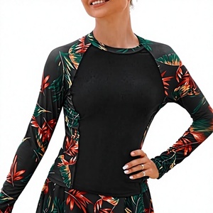 Camiseta de Compresión Deportiva para Mujer con Tela Elástica Cómoda para Actividades Deportivas en Todas las Estaciones - Product Image 1