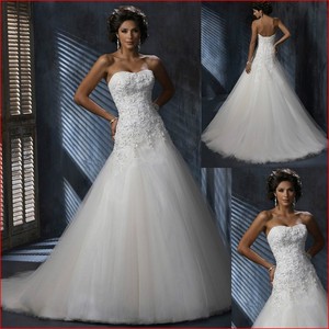 <b>White</b> Strapless Ball Gown Wedding Dress <b>Tulle</b> Natural Waistline Vintage Style Bridal Gown - Product Image 1