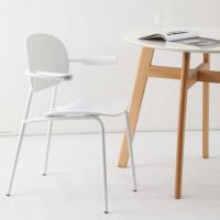 Ensemble de table et chaises de salle à manger nordique en gros, table ronde moderne en bois blanc MDF avec 4 chaises pour café et cuisine