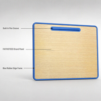 Plateau de bureau en bois pour enfants avec bordure bleue, coins arrondis et fente pour stylo, idéal pour l'école et la maison au quotidien