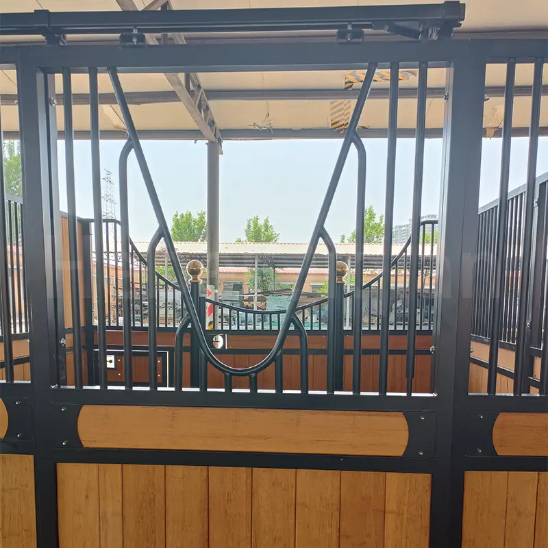 Factory Used Farm Fence Portable Horse Stable With Wood Double Door Design