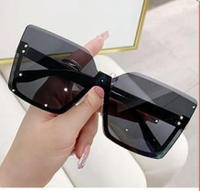 Lunettes de soleil à monture complète Model150 Lunettes optiques en métal UV400 avec monture en écaille de tortue noire à la mode