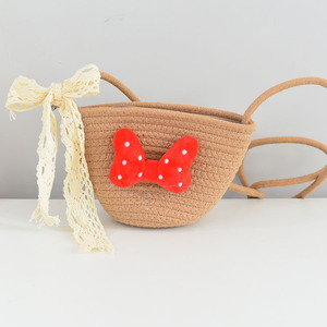 Sac bandoulière en rotin tressé pour femmes et enfants, style bohème rond avec fermeture éclair et nœud rouge, sac de plage portable - Product Image 4