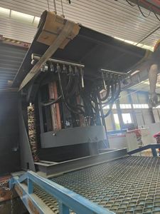 Four de fusion à induction en fonte pour le traitement des ferrailles, four de fusion automatique d'acier et de fer à économie d'énergie - Product Image 6