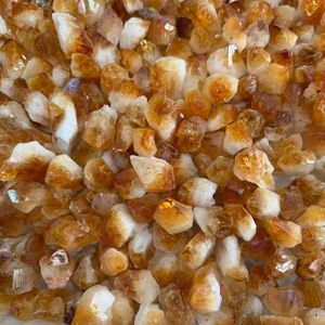 Pointe de pierre de <span class=keywords><strong>citrine</strong></span> naturelle brute, baguette de cristal de quartz <span class=keywords><strong>jaune</strong></span> brut pour la fabrication de bijoux DIY avec fil, fournitures en gros - Product Image 3