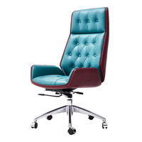 Chaise de Visiteur Exécutive Ergonomique Haut de Gamme en Cuir Moderne avec Base Chromée, Pivotante et Réglable, Design Capitonnée, pour Bureau à Domicile