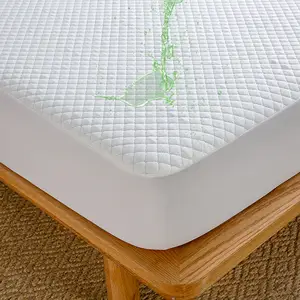 3D Air Layer Jacquard Quilted Mattress Pad Cover Washable Breathable Soft Cooling Bed Cover Bamboo Waterproof Mattress Protector