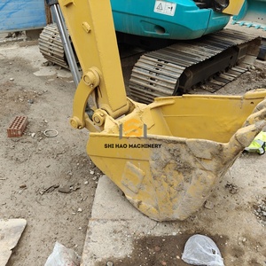 Mini-excavatrice sur chenilles Caterpillar d'occasion de haute qualité avec peinture d'origine, pour creuser des tranchées, moteur 41 kW, pompe à engrenages et godet de 0,3 m³ - Product Image 4