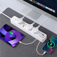 Regleta de Enchufes Universal con 4 Tomas de Corriente, 4 Puertos USB, 2 Puertos Tipo C, Cable de Extensión de 2 Metros con Puerto USB