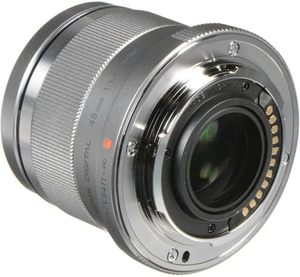 OM SYSTEM M.Zuiko Digital 45mm F1.8 Lente Teleobjetivo Plateado para Cámaras de Sistema Four Thirds, Diseño Compacto, Lente Rápida para Retratos - Product Image 2