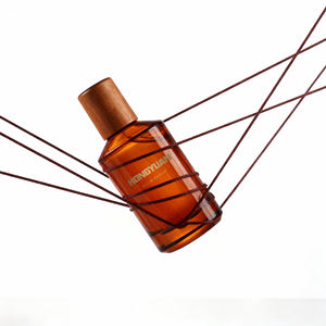 Flacon de parfum personnalisé avec logo, 50 ml, flocage <span class=keywords><strong>noir</strong></span>, flacon de parfum en verre avec pulvérisateur, étiquette métallique, flacon de parfum avec boîte, 30 ml, 100 ml - Product Image 6