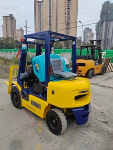 Montacargas Komatsu Usados de <span class=keywords><strong>25T</strong></span>, Montacargas Komatsu 25 con Motor Diésel, Máquina de Construcción en Venta, Proveedor de Shanghái, China - Product Image 4