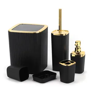 Luxus-Europa Plastik-Toilettenaccessoires-Set 6 Stück modernes Metall glat mattschwarz goldenes Badezimmer-Accessoires für Zuhause