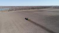 Tracteur agricole traîné de fumier de poulet à la chaux épandeur d'engrais à vendre
