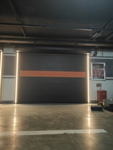 Portes à enroulement en aluminium durables personnalisées avec protection contre le vent et prévention des incendies <span class=keywords><strong>Porte</strong></span> à enroulement silencieuse - Product Image 2