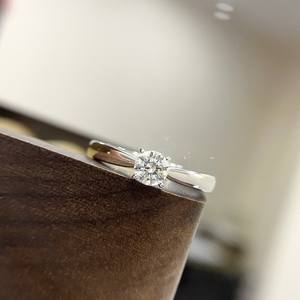 ขายส่งแหวนเพชรธรรมชาติ DE <span class=keywords><strong>VVS</strong></span> 0.3CT แต่งงานหมั้นแหวนหรูหราสต็อกลูกอมเพชรจริง14พันแหวนทองจริง - Product Image 4