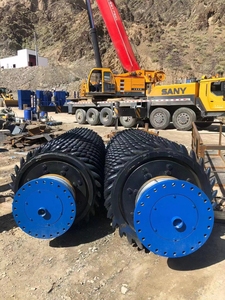Frantoio a Rulli Doppio per Piattole di Petrolio - Design ad Alta Produttività, Robusto Frantoio Minerario per la Produzione di Aggregati - Product Image 4
