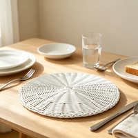 Assiettes de présentation en rotin tressé faites à la main, élégantes, pour mariages et locations, sets de table en rotin, sous-assiettes en rotin