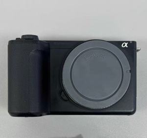 Cámara Sony ZV E10 Mark II sin Espejo Usada, Cuerpo de Cámara de 26.0MP APS C, Video 4K a 60p, Buen Estado, Lista para Enviar - Product Image 1