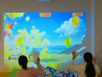 Jeux de projection murale interactifs avec balles, projecteur interactif, projection murale interactive intérieure, divertissement pour enfants