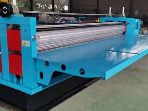 Hochwertige Huatong Stahl-Dachblech-Formmaschine mit 5,5 kW Motor PLC 380V Einfach zu Bedienen für Vorgefertigte Konstruktionen - Product Image 5