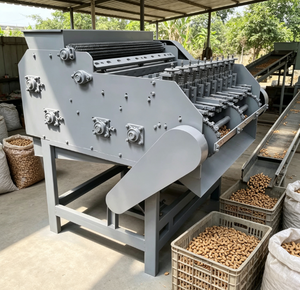 Machine manuelle à décortiquer les noix et les noix de pécan séchées, à vendre - Product Image 1