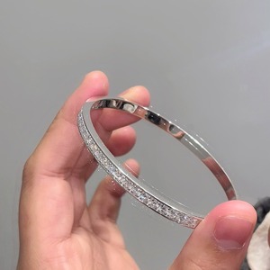 Bracelets et joncs de luxe SGARIT, bijoux fantaisie sur mesure en or pur 18 carats et diamants de laboratoire, cadeau pour femme. - Product Image 6