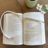 Porte-livre portable en PVC tendance avec sangle en perles et ruban, couverture de page imprimée en soie, cadeau pour les amoureux