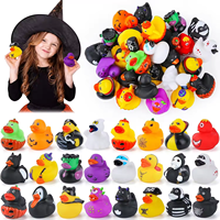 En gros, Assortiment en vrac de canards en caoutchouc de 2 pouces, sonores, à motif cœur, flottants pour bain de voiture, jouets de bain, cadeaux de fête et pour distributeurs automatiques