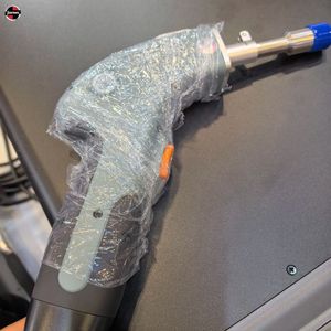 เครื่องเชื่อมไฟเบอร์เลเซอร์แบบมือถือ Strion Laser Master X50 สำหรับงานเชื่อมโลหะในอุตสาหกรรมการบิน ยานยนต์ และการแพทย์ - Product Image 4