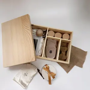Nouvelles boîtes de rangement de souvenirs en bois personnalisées créatives avec étui à dents en gros cosmétiques en bois pour animaux de compagnie bébé souvenir boîte mémoire