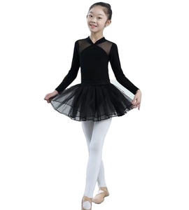 Robe Noire Et Grise Fleurs Roses - Chantal Costumes
