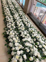 Vente flash Décoration de mariage Fleur artificielle bon marché Chemin de table en roses rouges à vendre