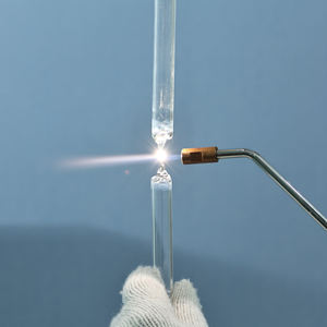 Máquina de Fusión de Tubos de Cuarzo Mecánica Semiautomática de Precisión con Llama de 3000C, que Utiliza una Llama de Hidrógeno y Oxígeno para Material de Vidrio de Laboratorio - Product Image 6