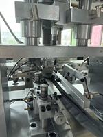 ZYN Nouvelle machine automatique de soudage par ultrasons et de fabrication de cordes en nylon avec fermeture éclair en U et arrêt supérieur 220V pour la production de fermetures éclair