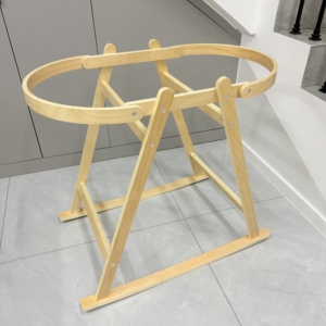 Support à bascule en bois populaire au design moderne pour panier de Moïse en crochet et berceau de bébé – Meuble - Product Image 5